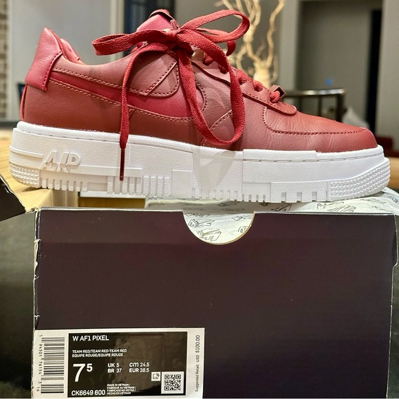 *NWT NIB* NIKE AirForce One Pixel Team Red — 7.5 - Picture 2 of 9